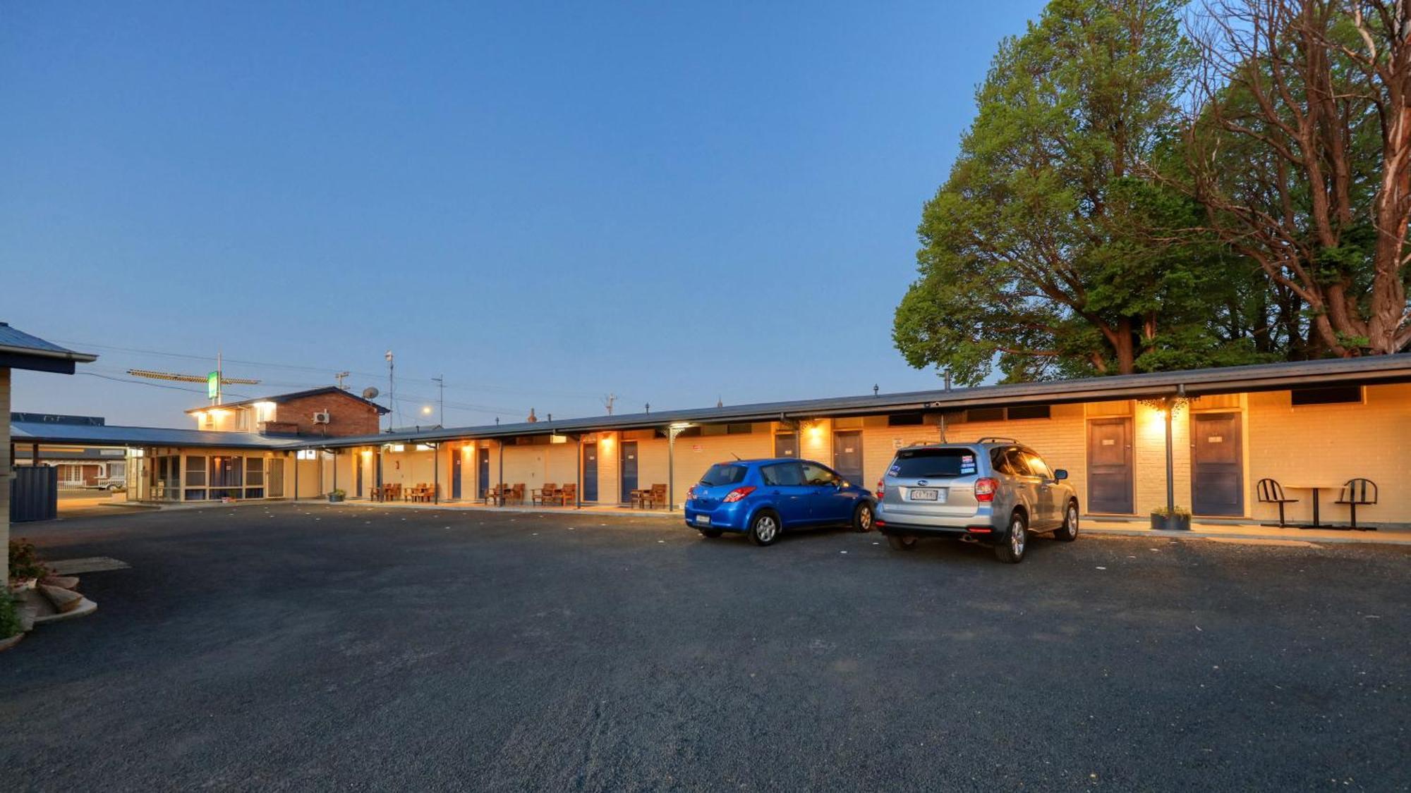 Cbd Gi Motel Glen Innes Zewnętrze zdjęcie